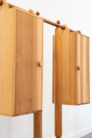 (Armoire) Yoke